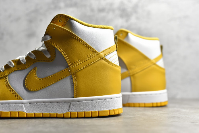 Nike Dunk High Dark Sulfur (W) DD1869-106