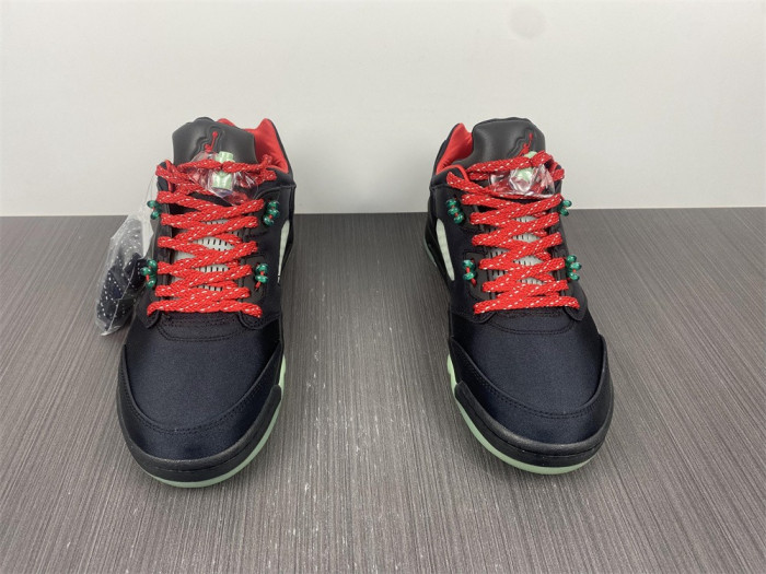AIR JORDAN RETRO 5 “ANTHRACITE” DM4640-036