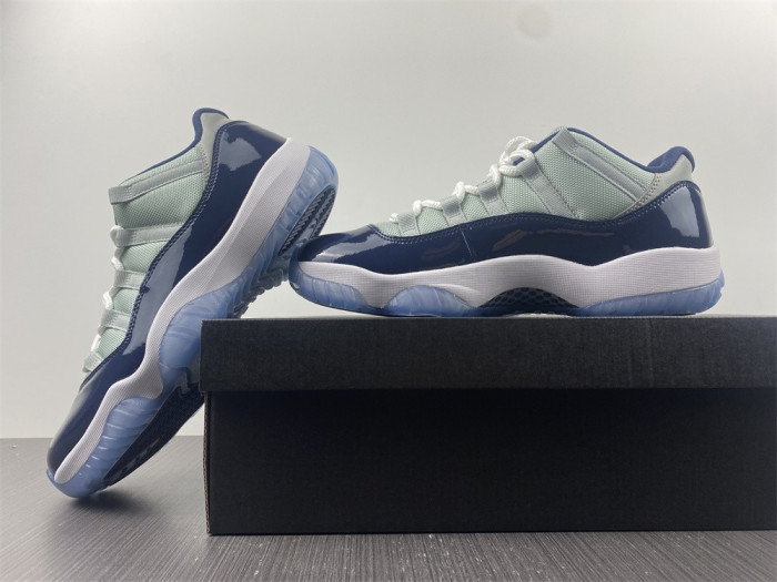 Air Jordan 11 Low AJ11 528895-007