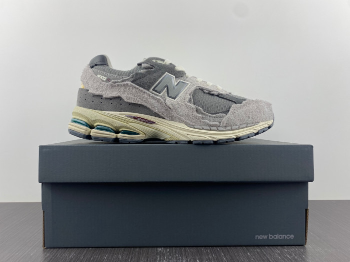BAPE X NEW BALANCE 2002R M2002RDA