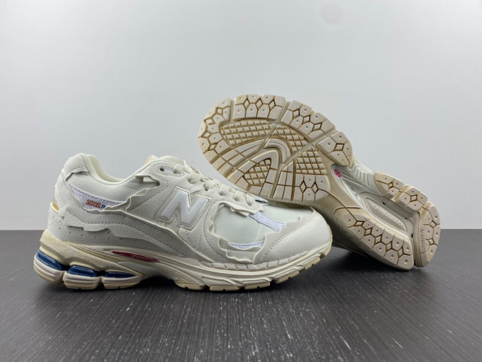 BAPE X NEW BALANCE 2002R M2002RDC