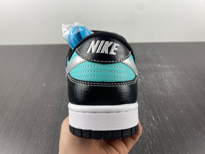nike dunk sb low diamond S*pply co. "t*f*ny" 304292-402