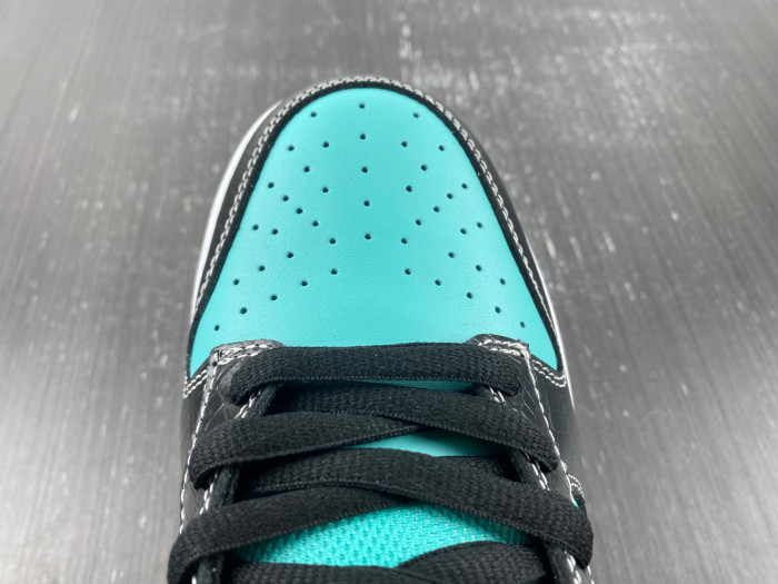nike dunk sb low diamond S*pply co. "t*f*ny" 304292-402