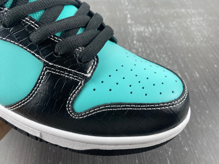 nike dunk sb low diamond S*pply co. "t*f*ny" 304292-402