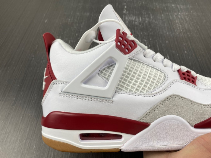 NIKE SB X AIR JORDAN 4 DR5415-160