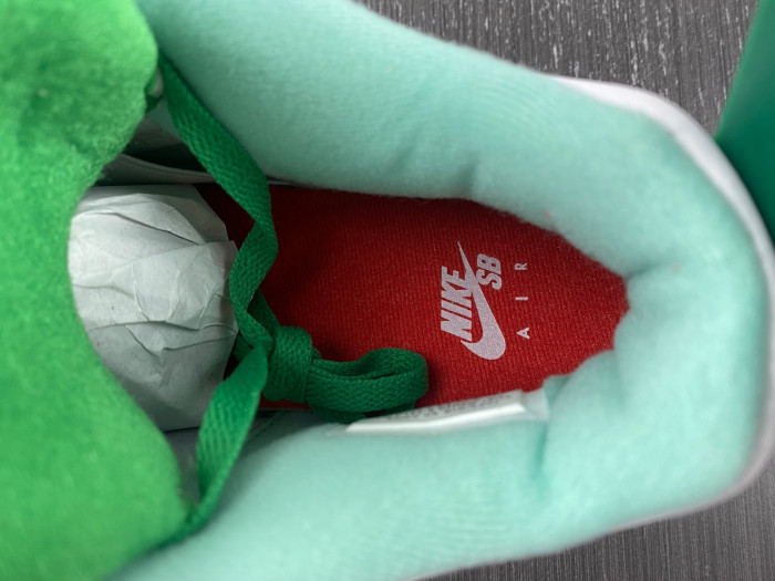 Air Jordan 4 PE SB AJ4-KNCW