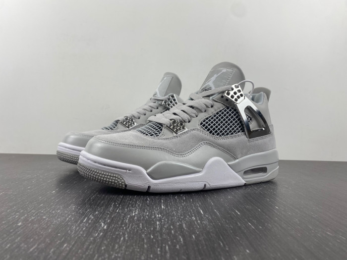 Air Jordan 4 WMNS “Frozen Moments” AQ9129-001