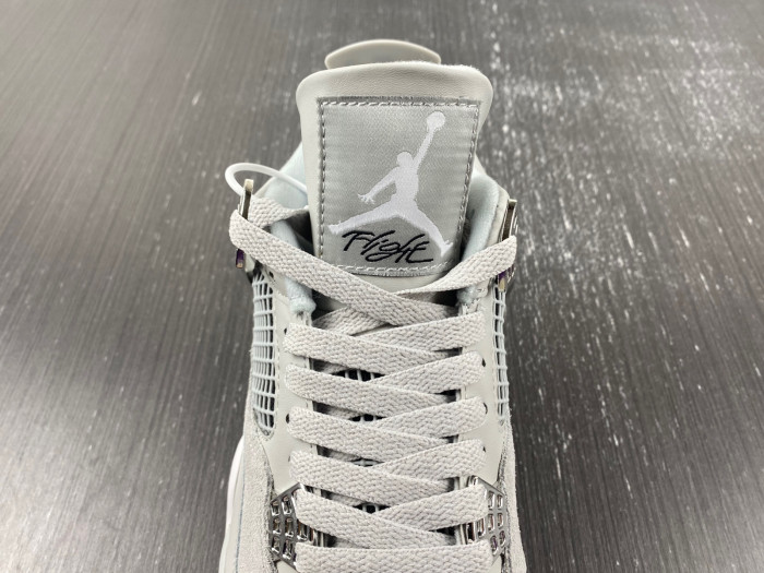Air Jordan 4 WMNS “Frozen Moments” AQ9129-001