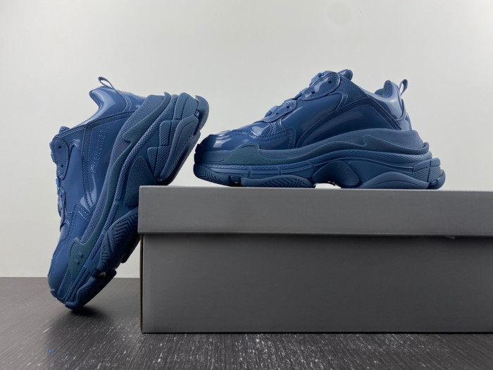 Ba*len*cia*ga triple s sneaker 734954 w2paa 4000