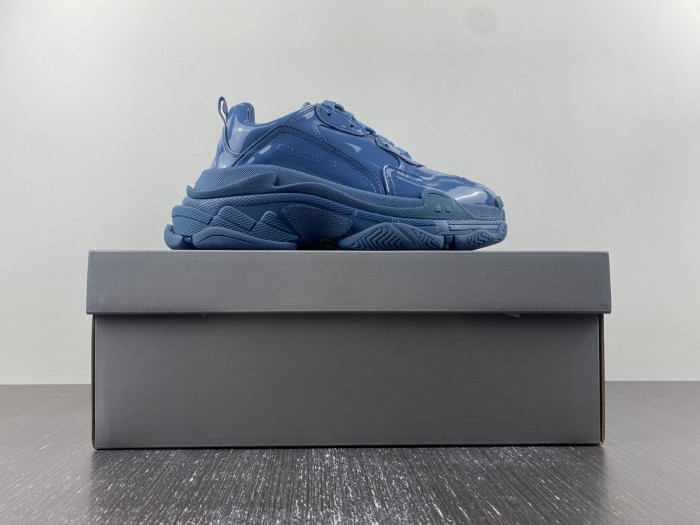 Ba*len*cia*ga triple s sneaker 734954 w2paa 4000