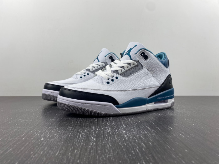 AIR JORDAN 3 RETRO 136064-660