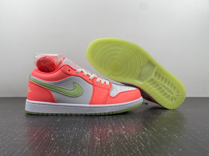 Air Jordan 1 Low SE FN6772-671
