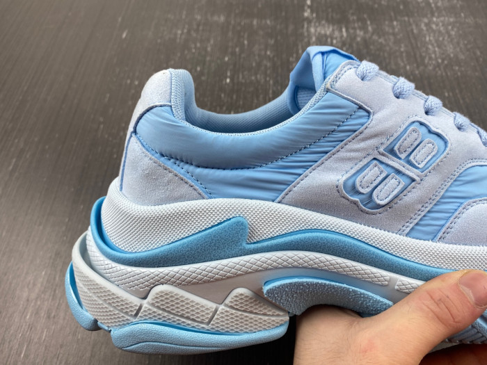 Ba*len*cia*ga triple s sneaker 710156 w3cu2 4045