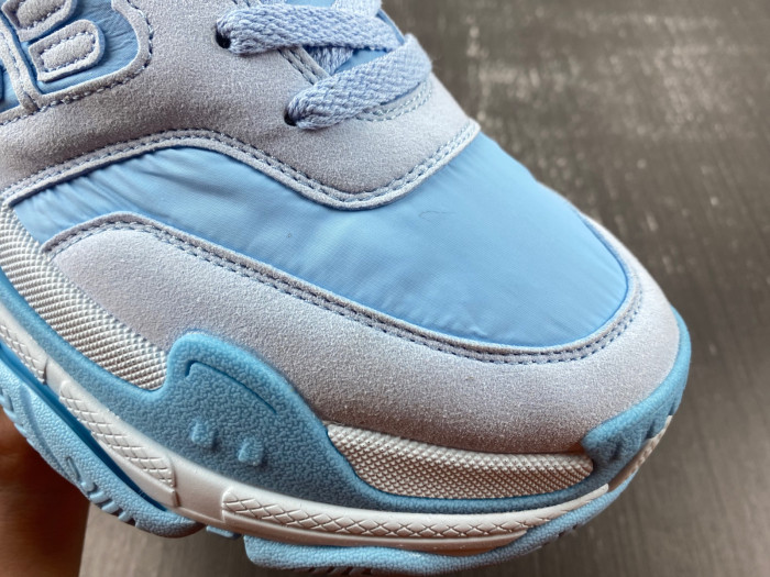 Ba*len*cia*ga triple s sneaker 710156 w3cu2 4045