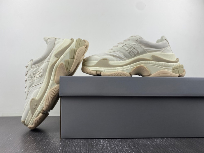 Ba*len*cia*ga triple s sneaker