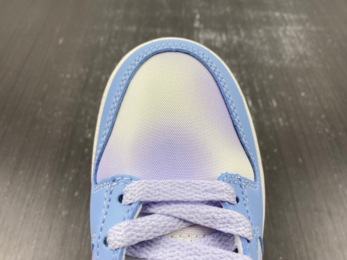 NIKE DUNK LOW WMNS FN0323-400