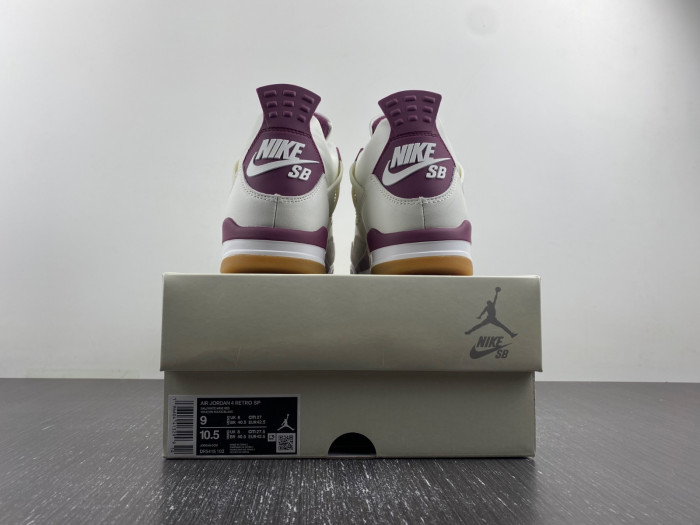 NIKE SB X AIR JORDAN 4  “Sapphire” DR5415-102