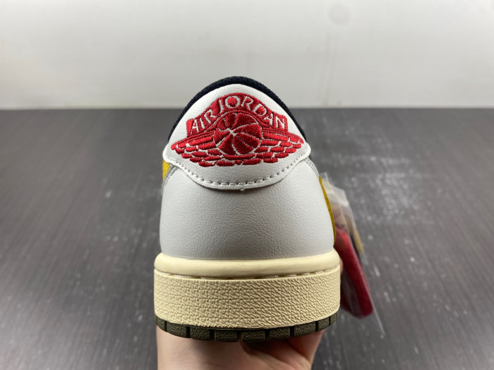TRAVIS SCOTT X AIR JORDAN 1 RETRO LOW DM7866-982