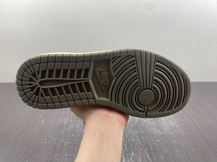 TRAVIS SCOTT X AIR JORDAN 1 RETRO LOW DM7866-982