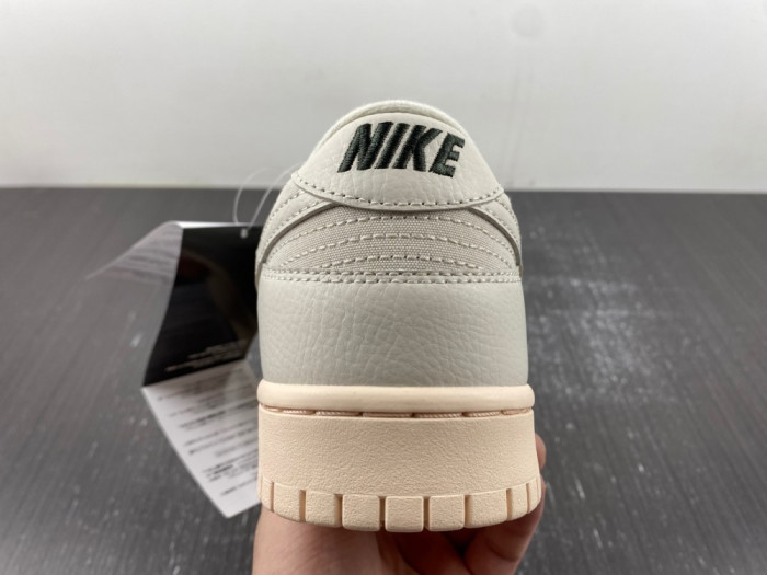 Nike Dunk Low “Light Orewood Brown”  DZ2538-100