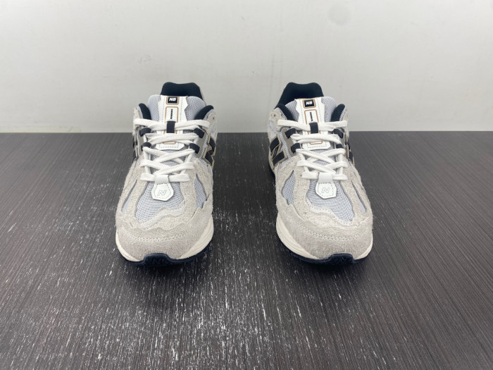 NEW BALANCE M1906DC