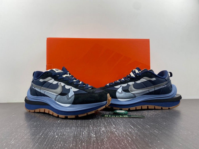 NIKE Sacai x VaporWaffle “Tour Yellow ” DD1875-700