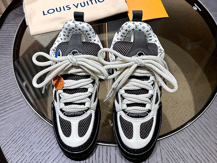 l**is V*t*n skate trainer