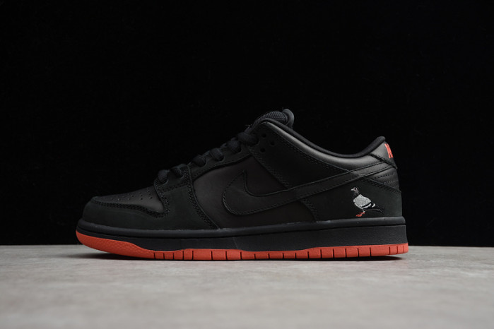Nike Dunk SB Low “Pigeon”    883232-008