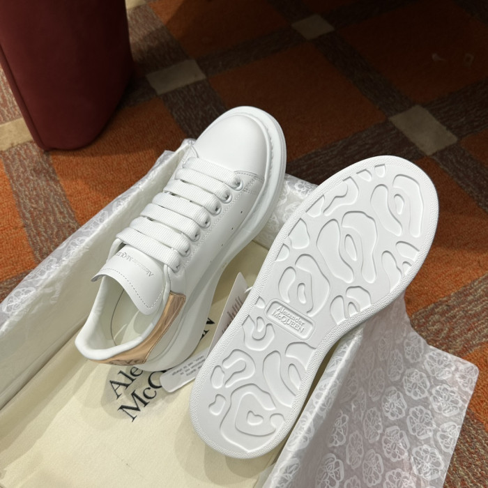 A1exa*der Mcqv*en Sneaker