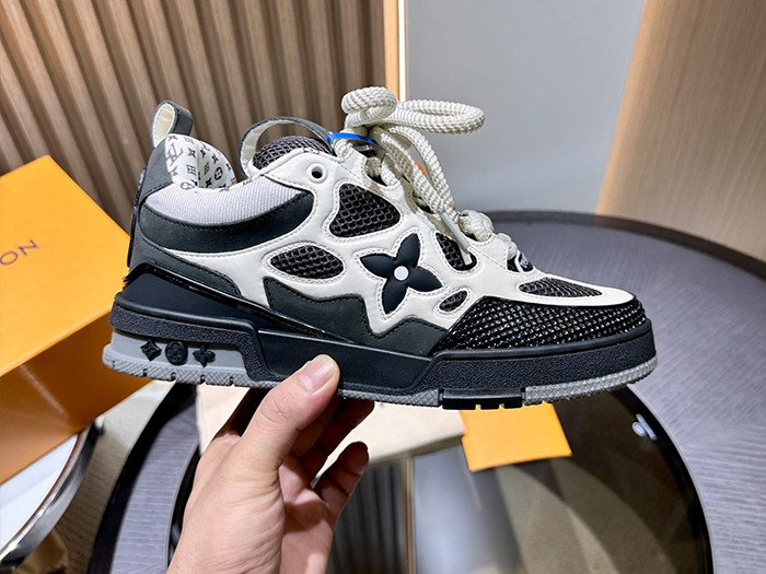 l**is V*t*n skate trainer