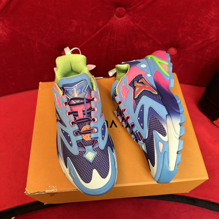 L*V SNEAKERS