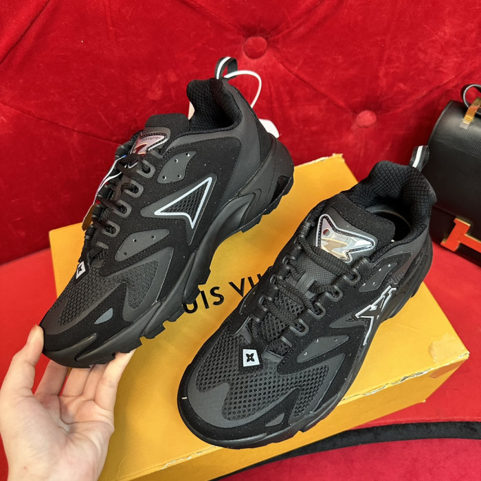 L*V SNEAKERS