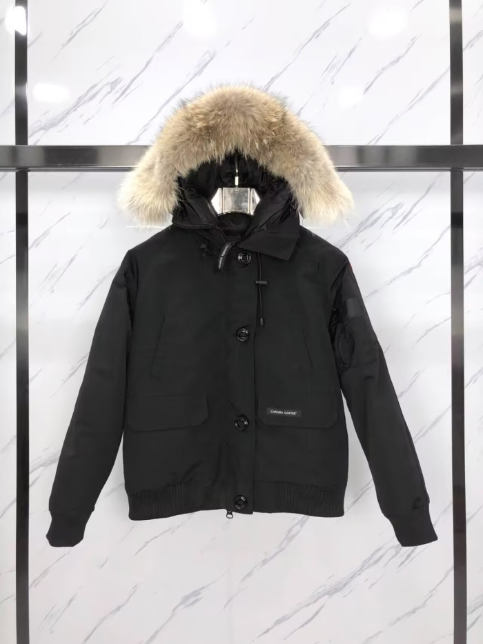 Can*a Go*e down jackets