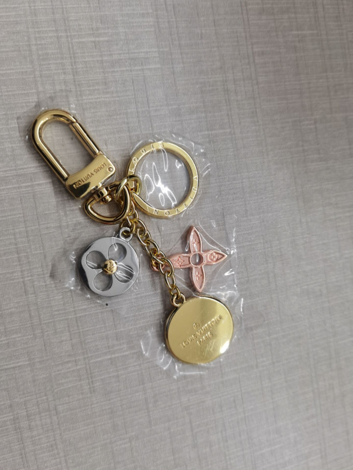 LV BAG ONTHEGO MM