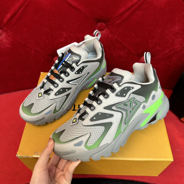 L*V SNEAKERS