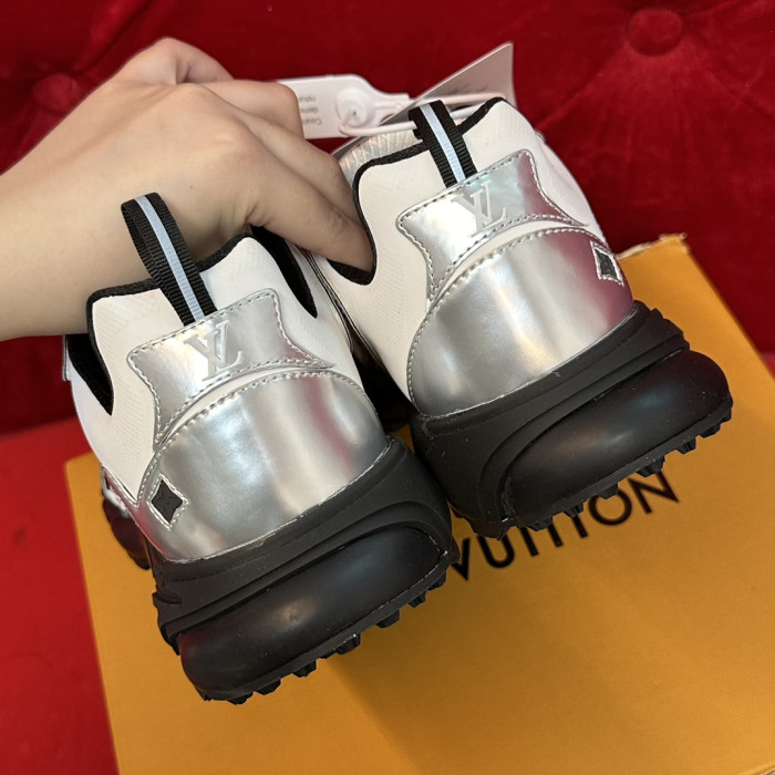 L*V SNEAKERS