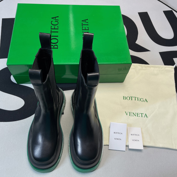 Bo*te*ga ve*ne*ta boots