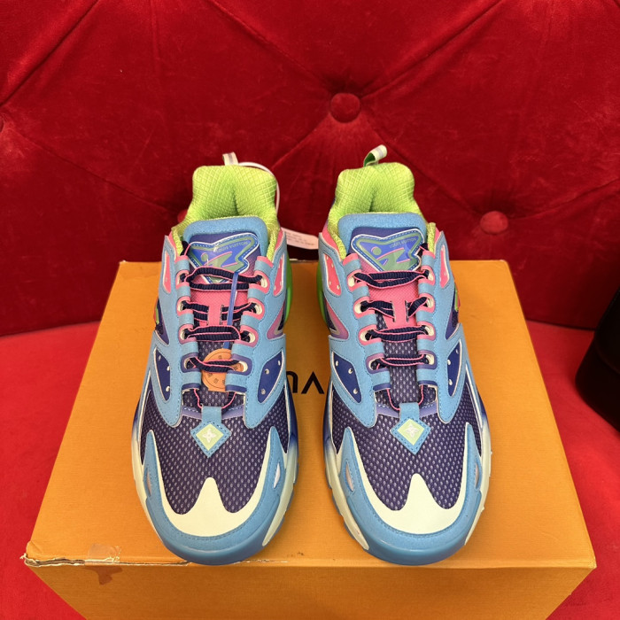 L*V SNEAKERS