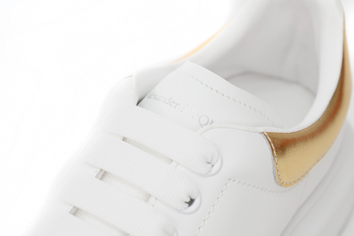 Alexander McQueen Sneaker Golden Tail