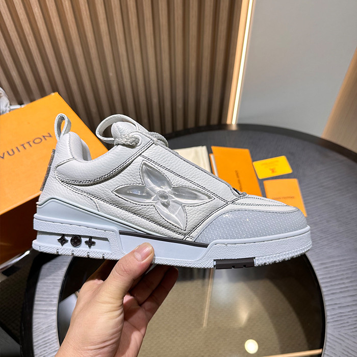 l**is V*t*n skate trainer