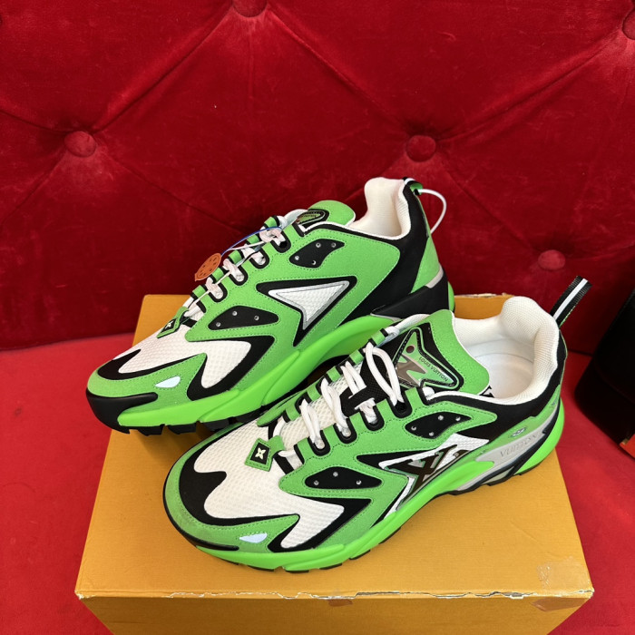 L*V SNEAKERS
