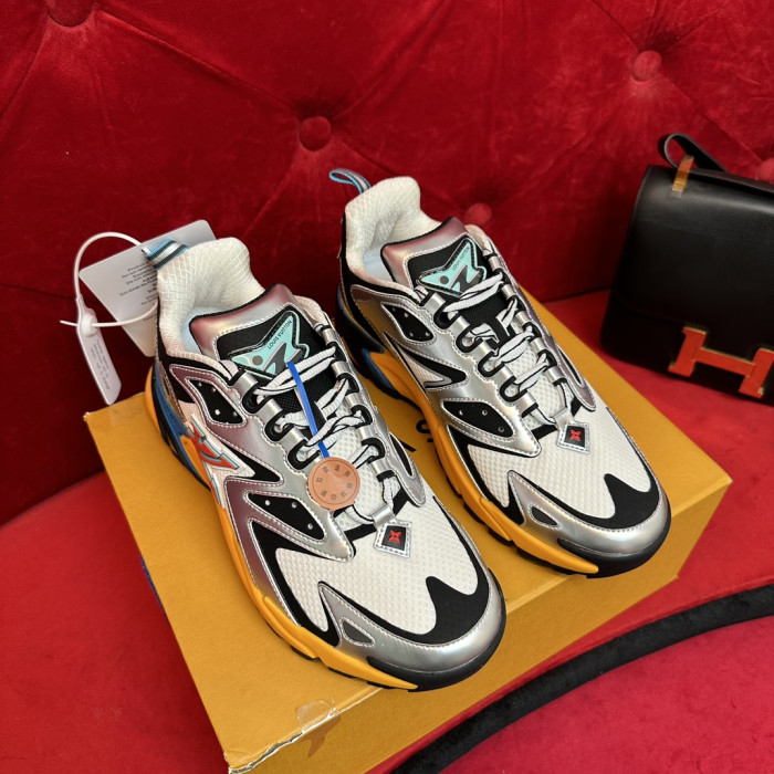 L*V SNEAKERS