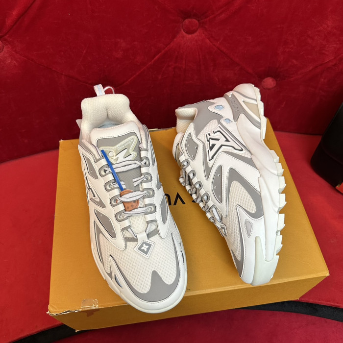 L*V SNEAKERS
