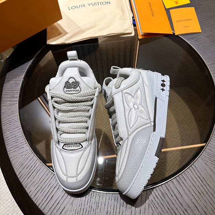 l**is V*t*n skate trainer