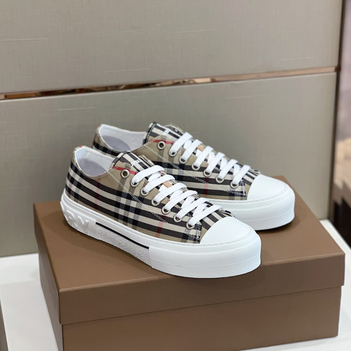 B**rry shoes