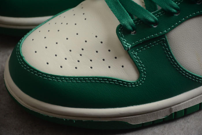 Nike Dunk Low SE Lottery Pack Malachite Green  DR9654-100