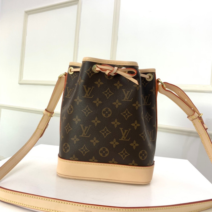 L*V BAG