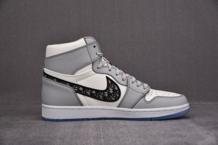JORDAN 1 RETRO HIGH