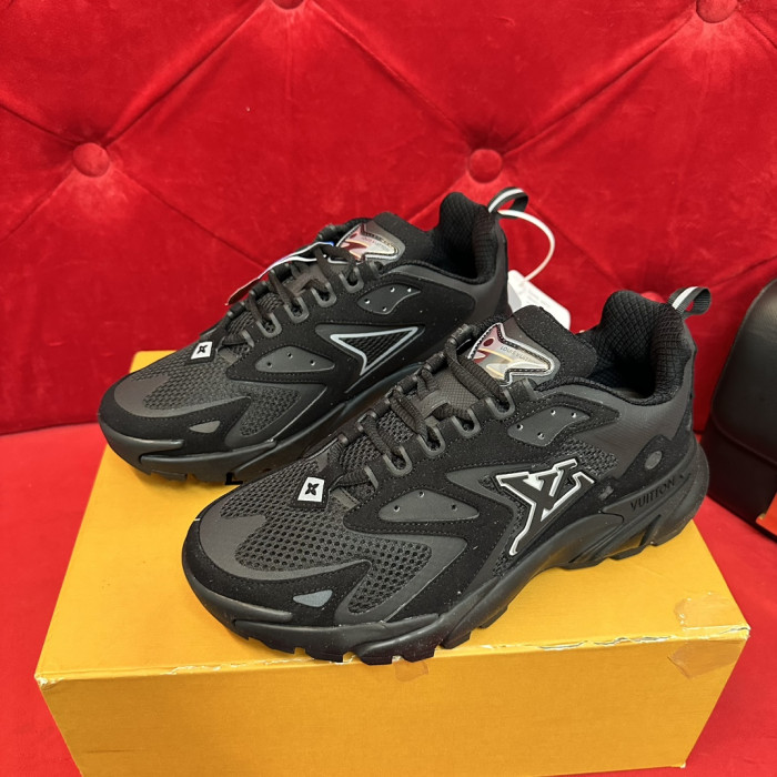 L*V SNEAKERS