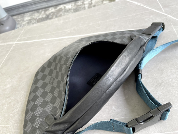 L*V FANNY PACK